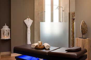 grand hotel des sablettes plage curio collection by hilton