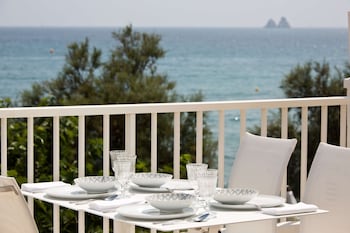 grand hotel des sablettes plage curio collection by hilton