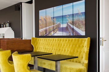 grand hotel des sablettes plage curio collection by hilton