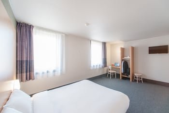 bandb hotel paris est bobigny