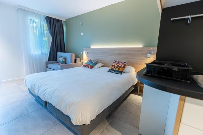 kyriad residence cabries