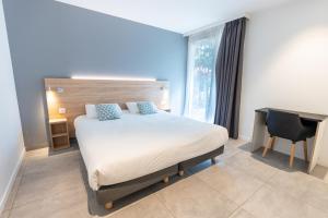 kyriad residence cabries