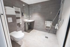 kyriad residence cabries