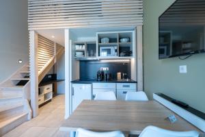 kyriad residence cabries