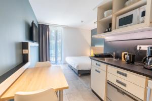 kyriad residence cabries