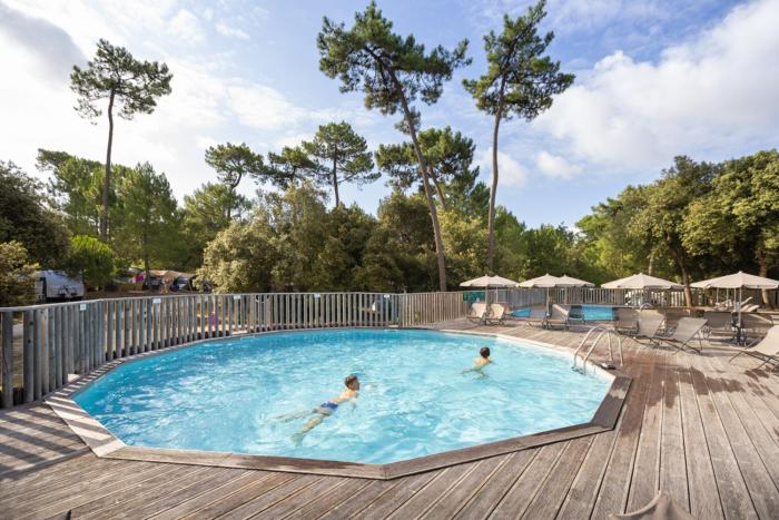 camping huttopia oleron les pins