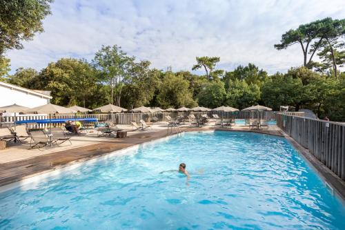 camping huttopia oleron les pins