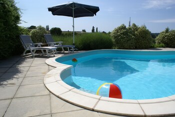 Domaine La Fontaine,Charente-Maritime>>Cavignac,3 star