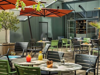 novotel paris coeur dorly airport