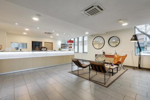 all suites appart hotel bordeaux marne