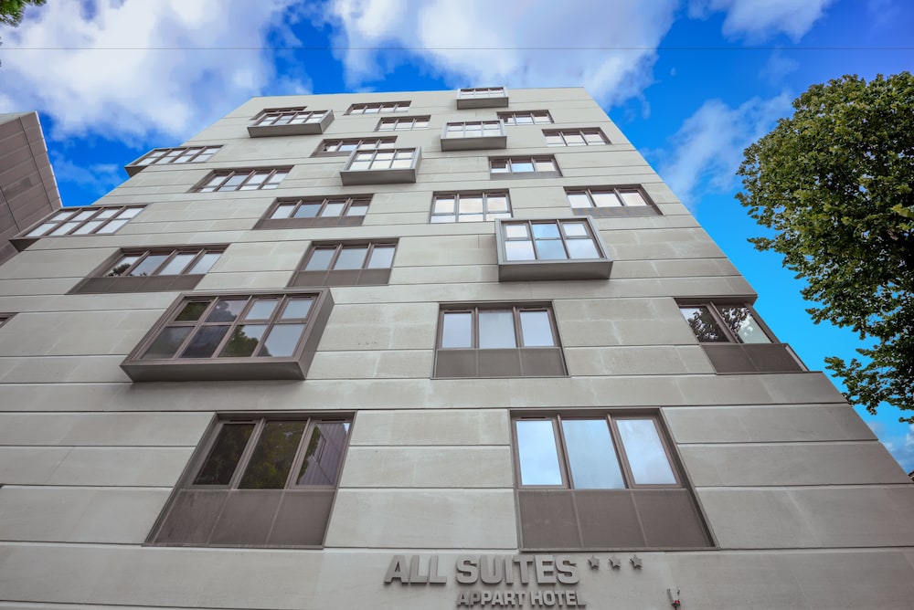 all suites appart hotel bordeaux marne