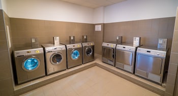 all suites appart hotel bordeaux marne