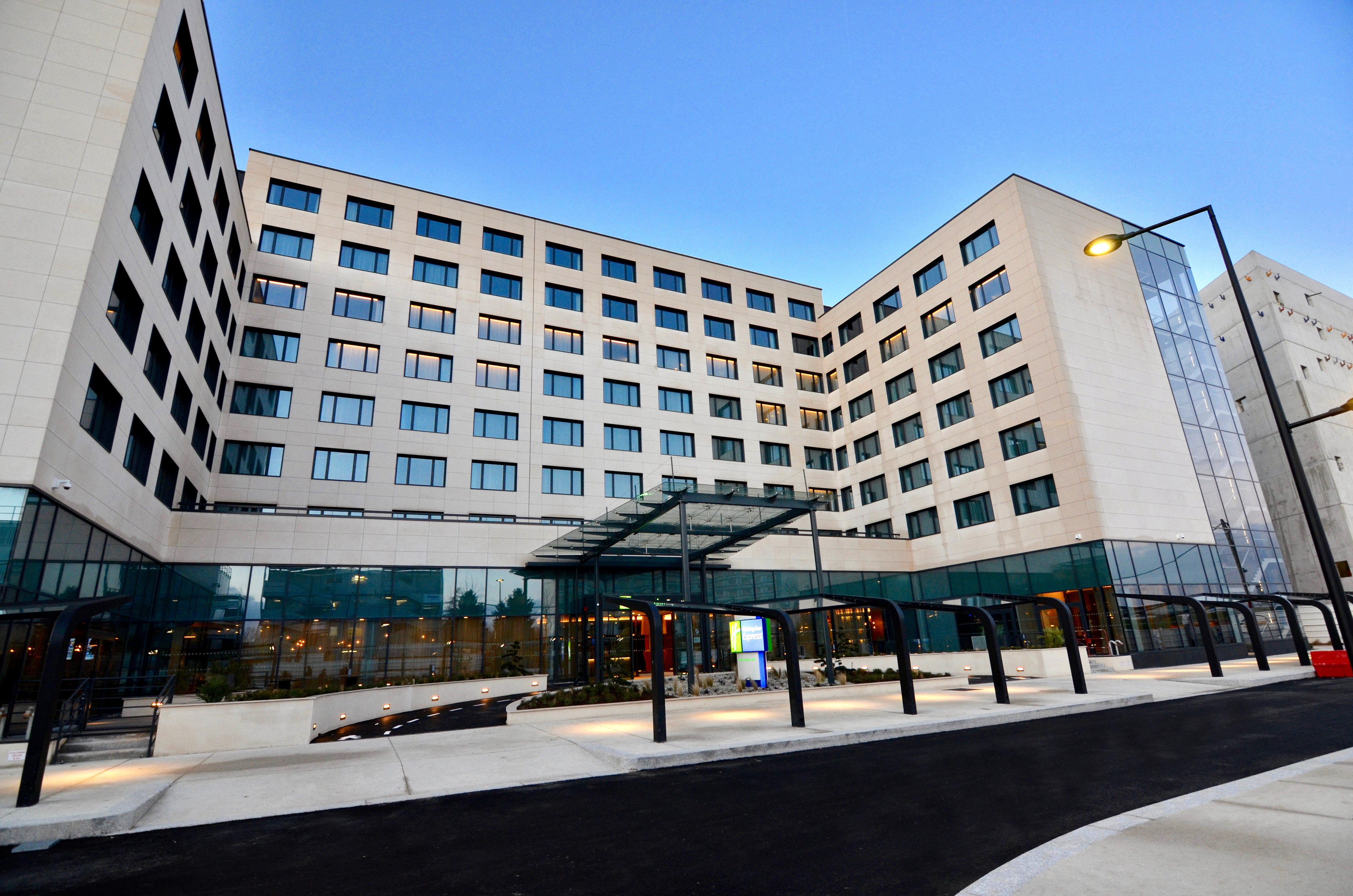 holiday inn express paris cdg airport by ihg