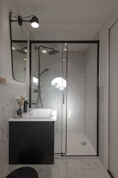 la peniche bed and bicycle aigues mortes