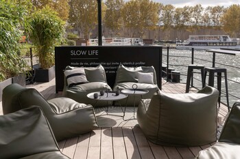 la peniche bed and bicycle aigues mortes