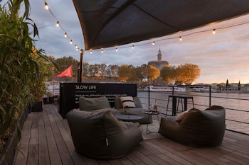 la peniche bed and bicycle aigues mortes