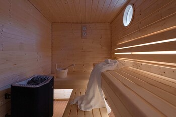 la peniche bed and bicycle aigues mortes