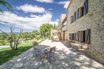 fleur de lys fayence