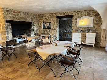 fleur de lys fayence