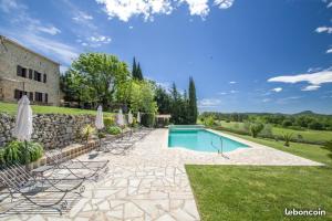 fleur de lys fayence