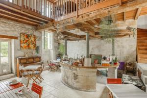 Jolysable,Nouvelle-Aquitaine>>Pons,1 star