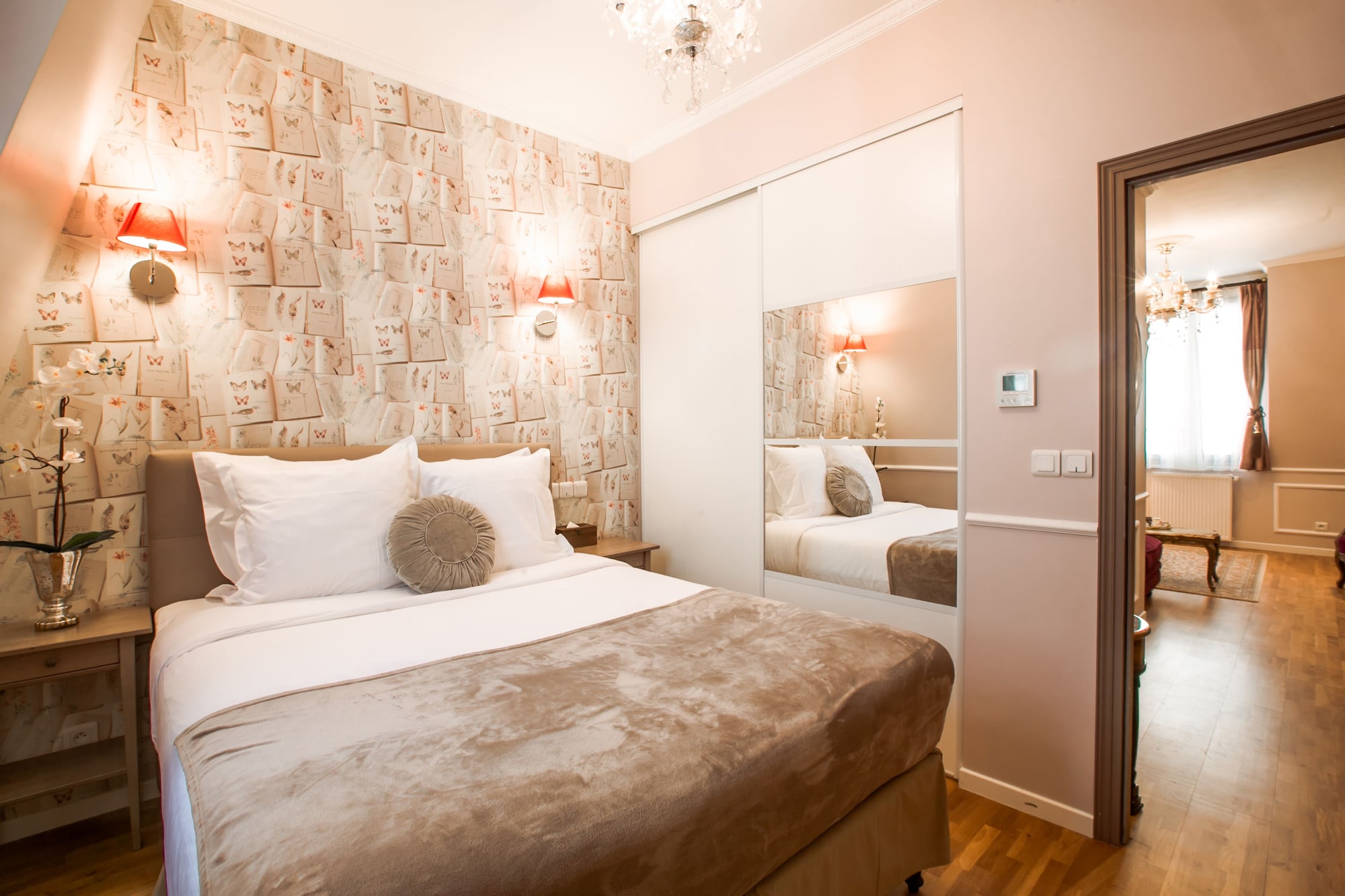 La Maison Gobert (Adults Only),Rosny-Sous-Bois>>Paris,4 star