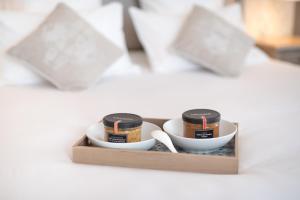 chateau de montabert