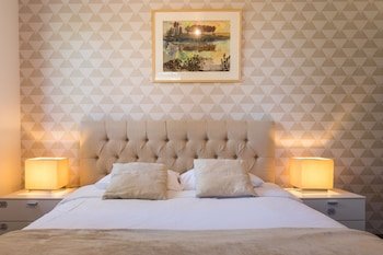 Le Mas Des Roches,Bouches-Du-Rhône>>Aix-En-Provence,5 star