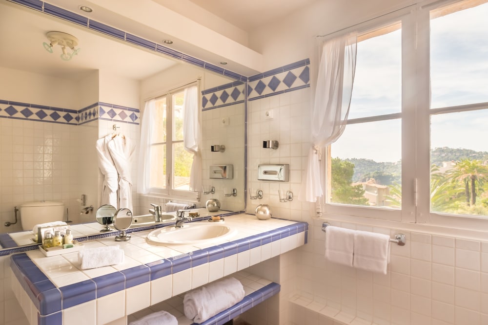 hotel club port la galere