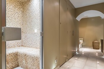 hotel club port la galere