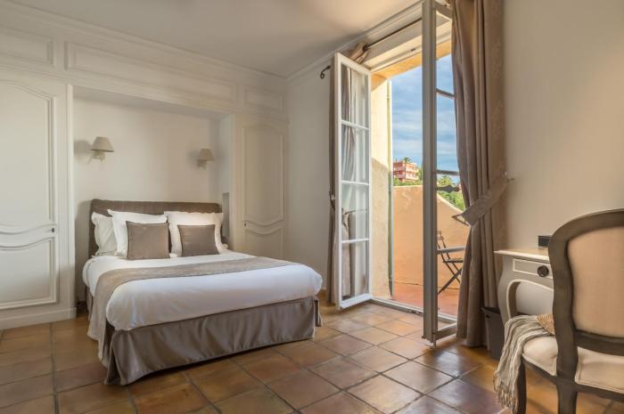 hotel club port la galere