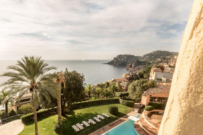 hotel club port la galere