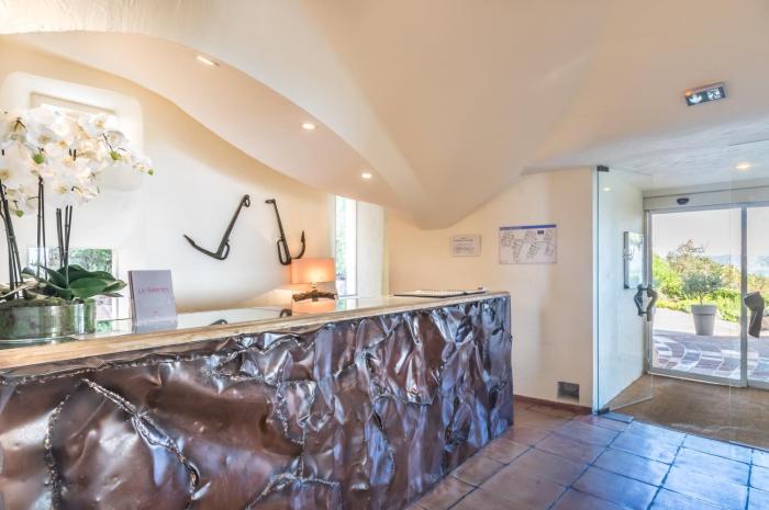 hotel club port la galere