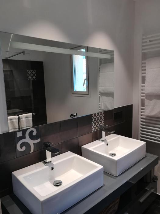 hotel club port la galere