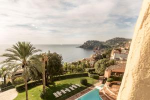 hotel club port la galere