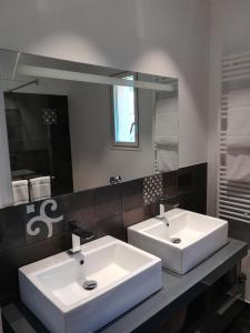 hotel club port la galere