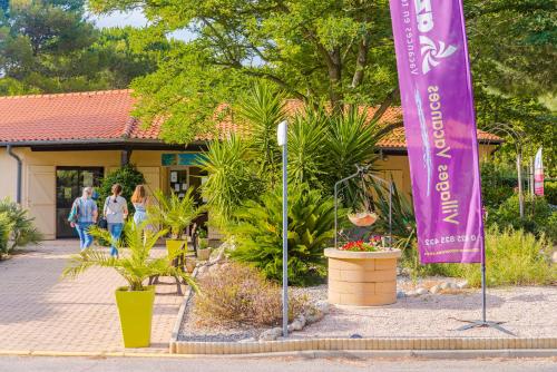 Azureva Saint Cyprien,Languedoc-Roussillon>>Elne,3 star