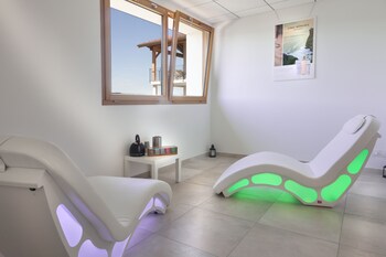 Hotel Spa Les Rives Sauvages,Chapelle-Des-Bois>>Besancon,4 star