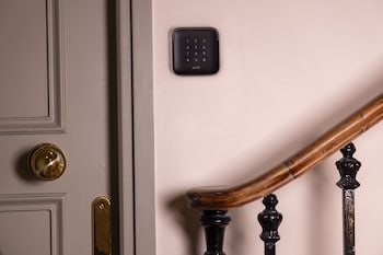 yuna blanche serviced apartments