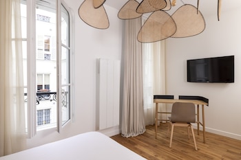 yuna blanche serviced apartments