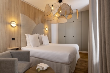 yuna blanche serviced apartments