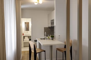 yuna blanche serviced apartments