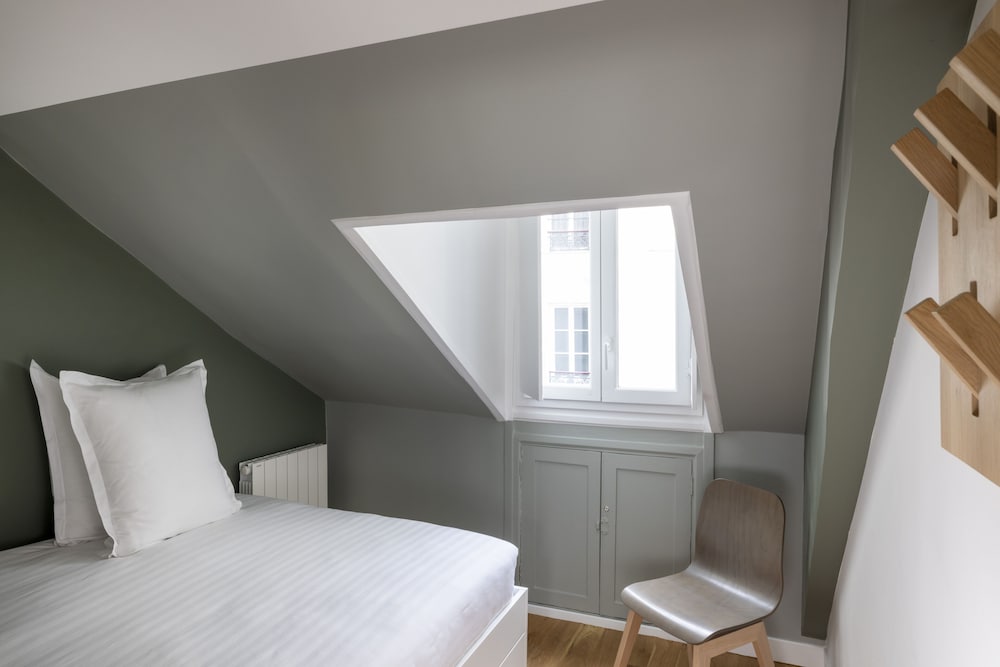 yuna blanche serviced apartments