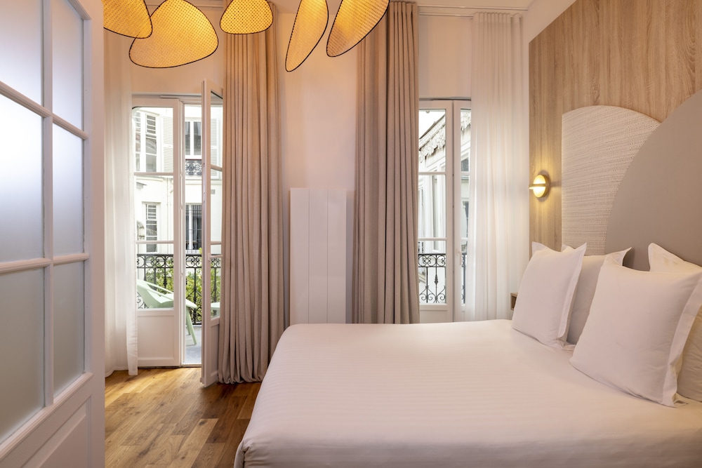 yuna blanche serviced apartments