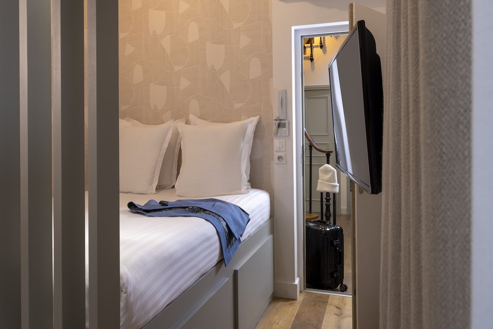 yuna blanche serviced apartments