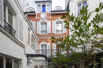 yuna blanche serviced apartments