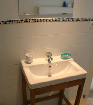 Le Voltaire Chambres Et Table D'hotes,Brion-Pres-Thouet>>Airvault,3 star