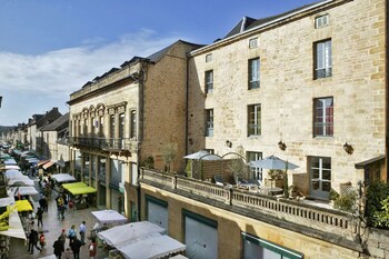 La Villa Des Consuls,3 Rue Jean Jacques Rousseau,4 star