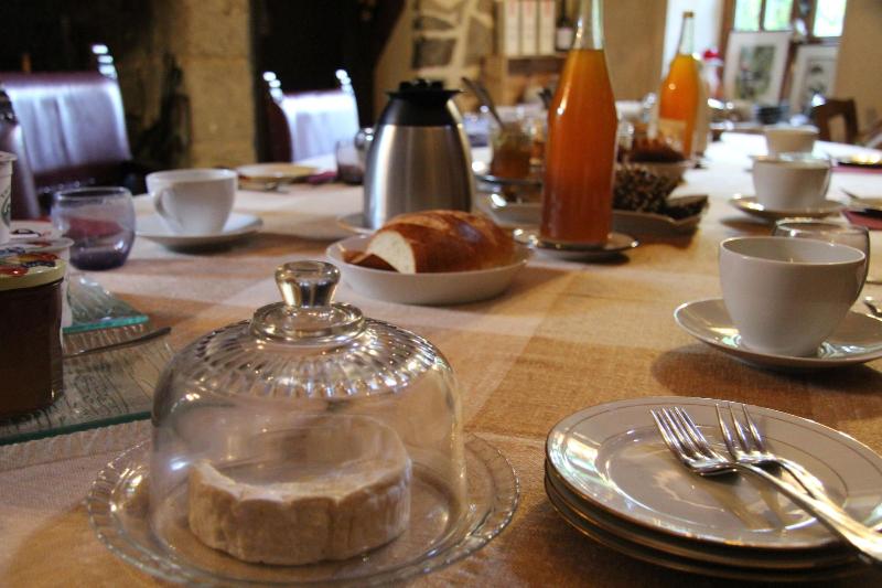 Pommenial De La Hérissonnière,La Vespiere>>Canapville,3 star