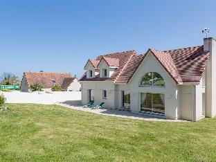 villa tracy